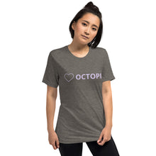 Load image into Gallery viewer, Heart Octopi Short sleeve boyfriend T
